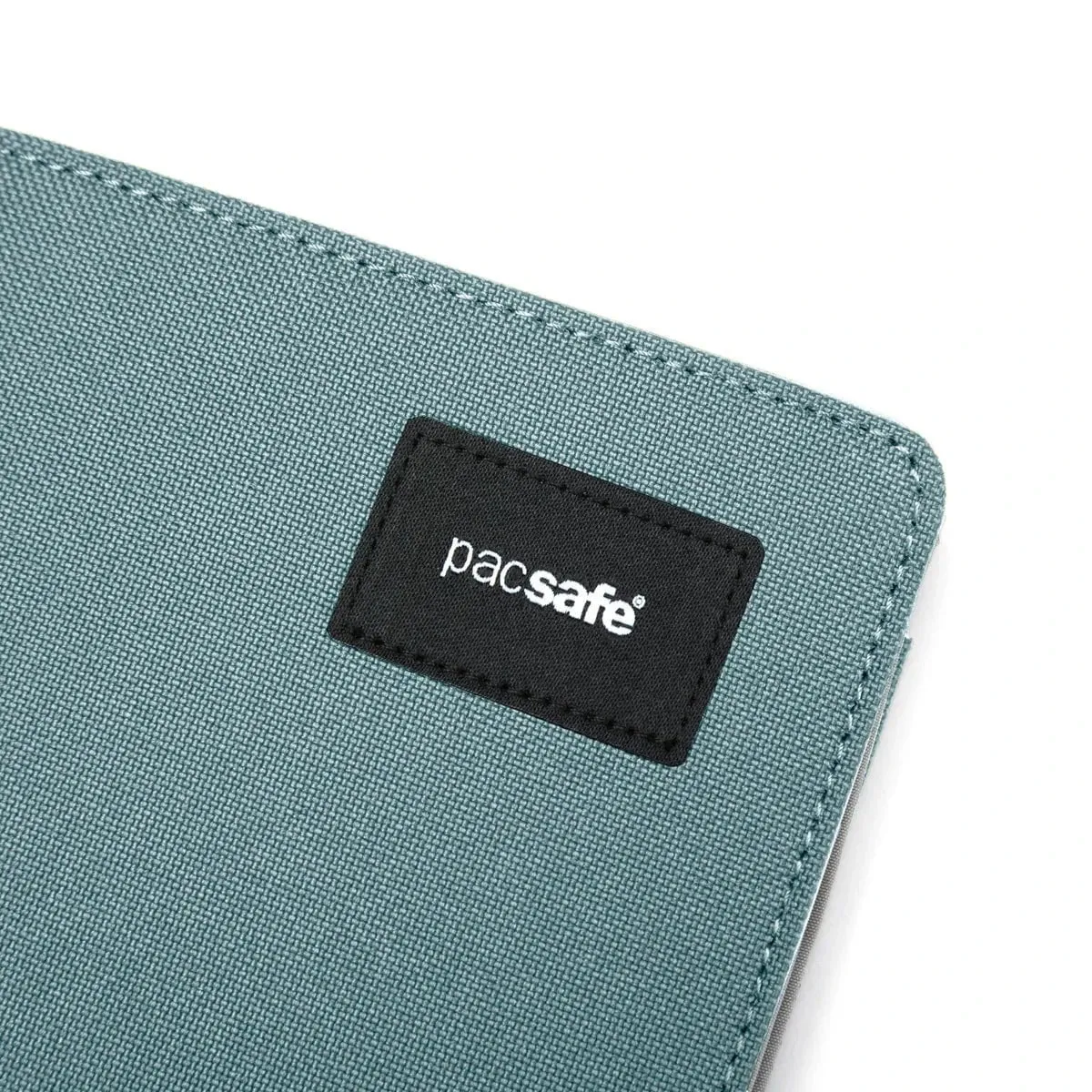 Pacsafe RFIDsafe™ RFID Blocking Bifold Wallet