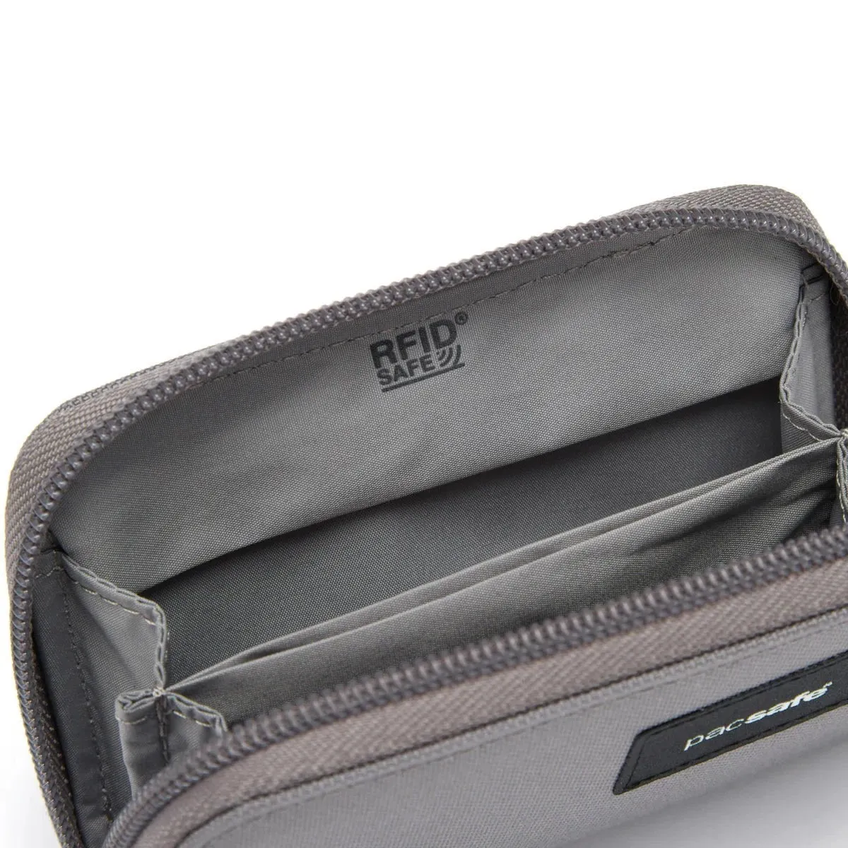 Pacsafe RFIDsafe™ RFID Blocking Card Wallet