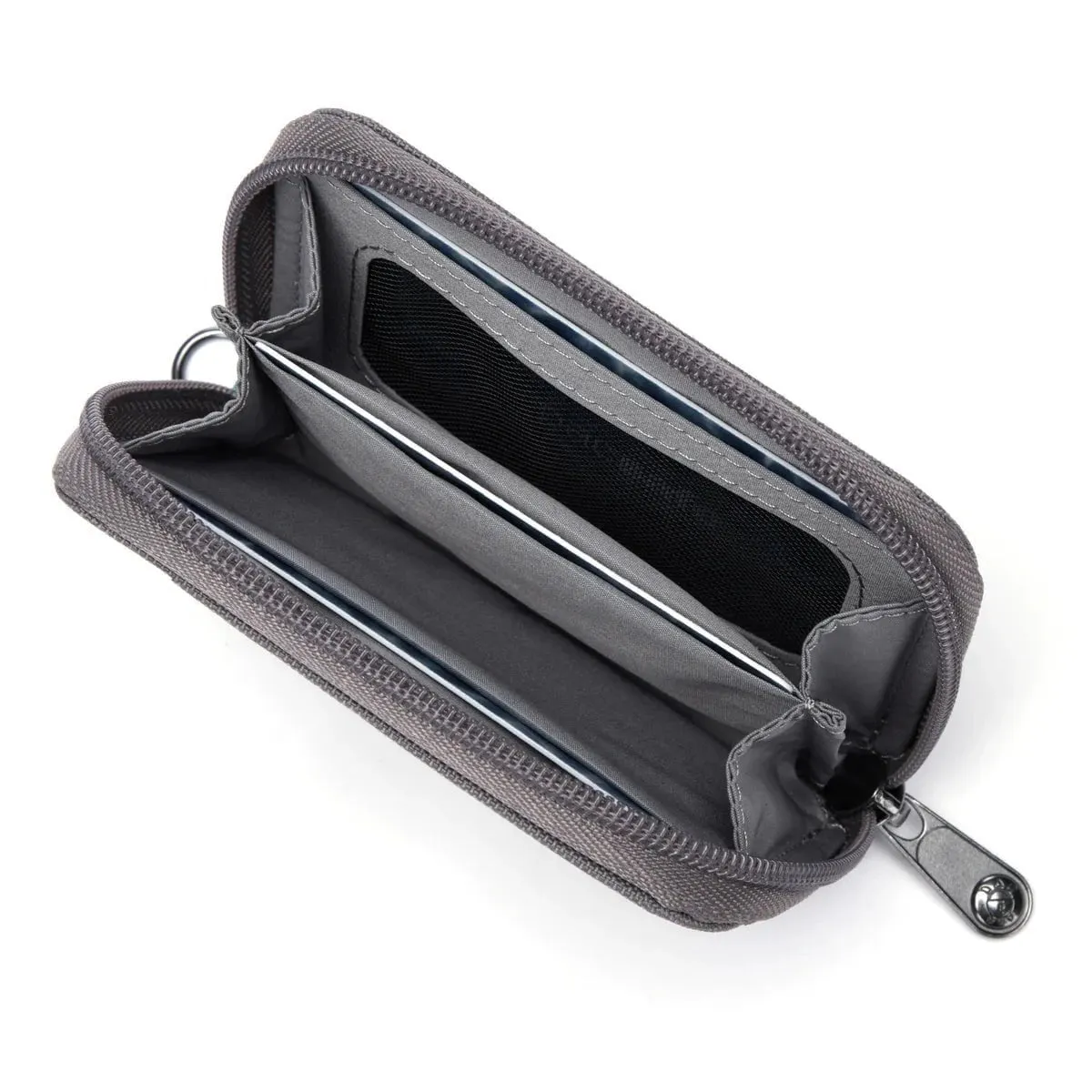 Pacsafe RFIDsafe™ RFID Blocking Card Wallet