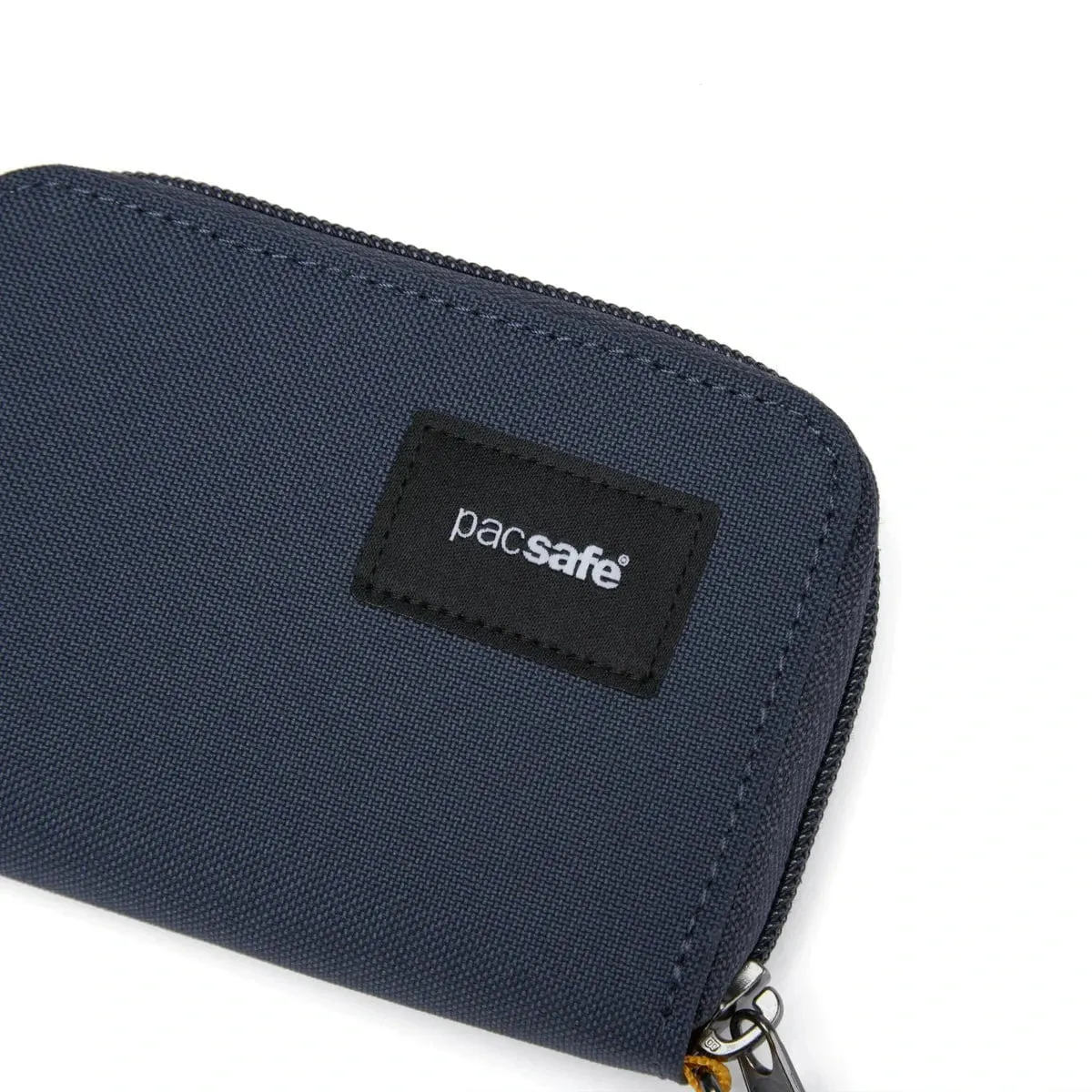 Pacsafe RFIDsafe™ RFID Blocking Card Wallet