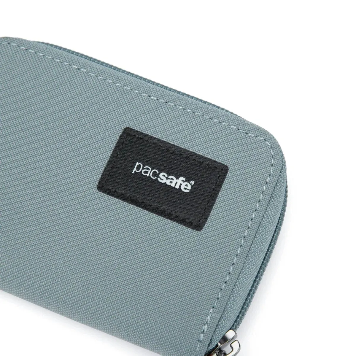 Pacsafe RFIDsafe™ RFID Blocking Card Wallet
