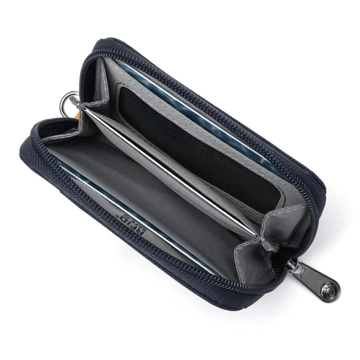 Pacsafe RFIDsafe™ RFID Blocking Card Wallet