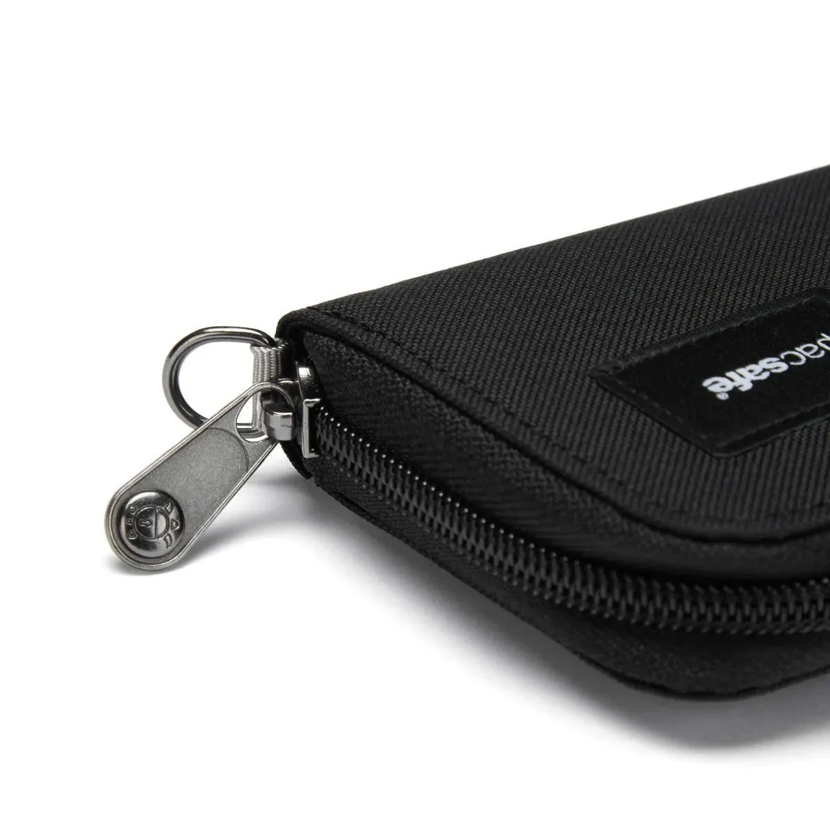 Pacsafe RFIDsafe™ RFID Blocking Card Wallet