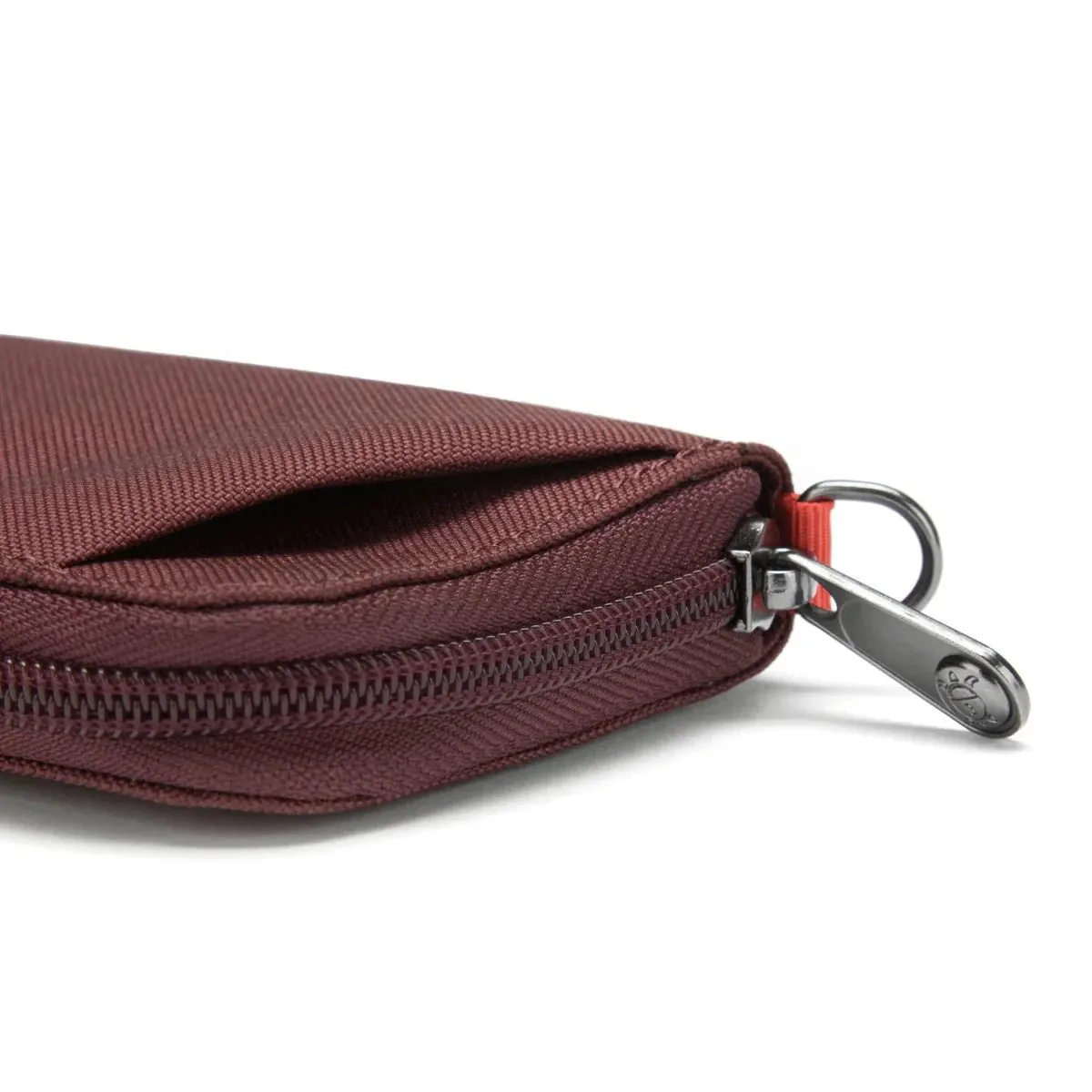 Pacsafe RFIDsafe™ RFID Blocking Card Wallet