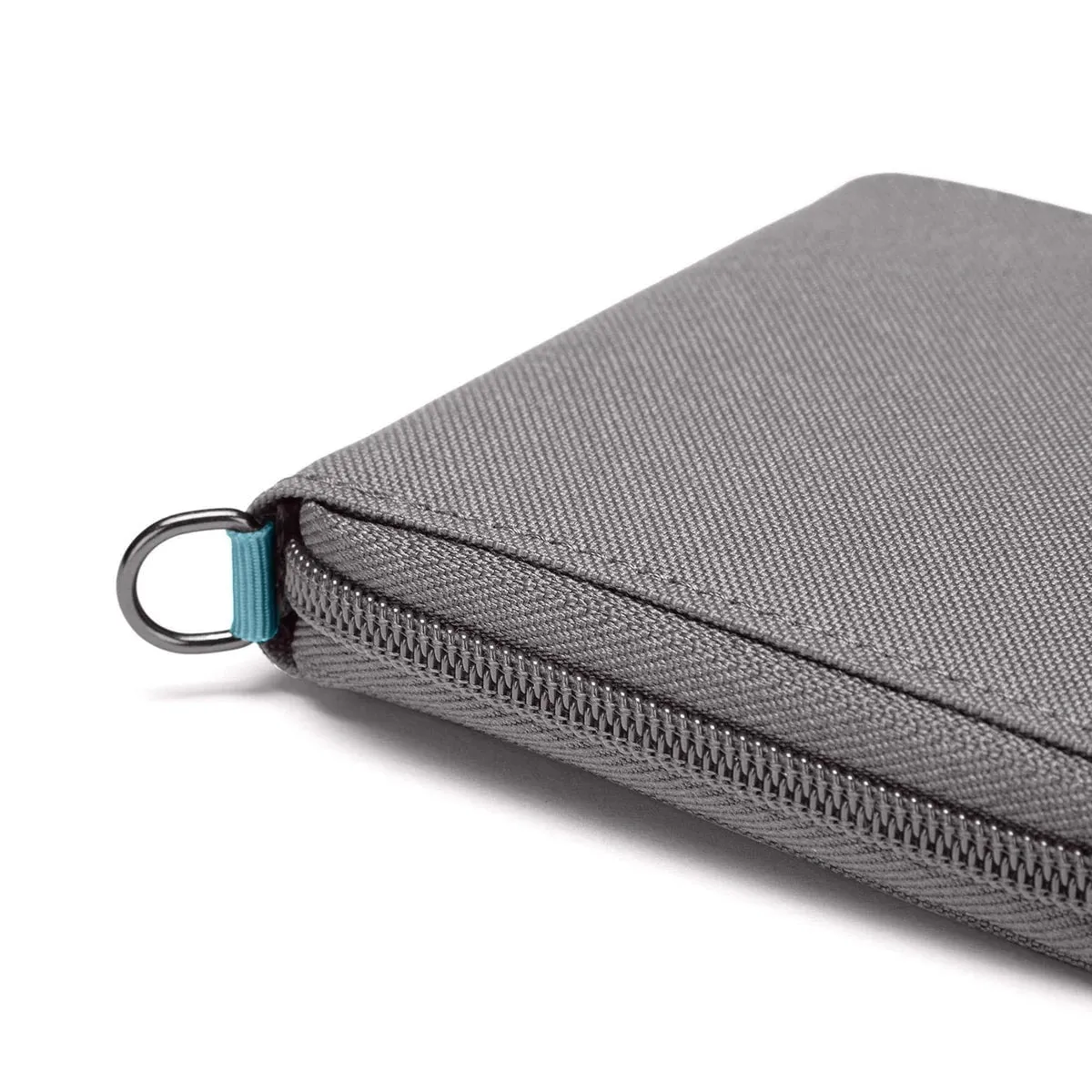 Pacsafe RFIDsafe™ RFID Blocking Zip Around Wallet