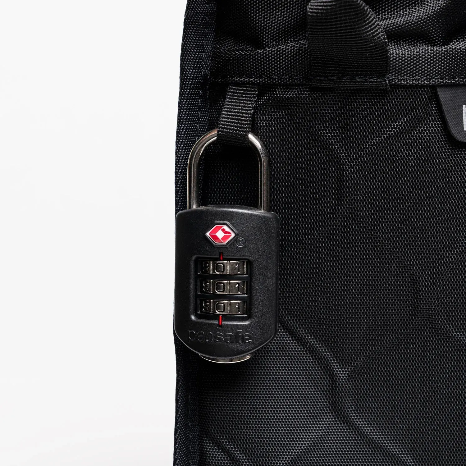Pacsafe Travelsafe 3L GII Anti-Theft Portable Safe