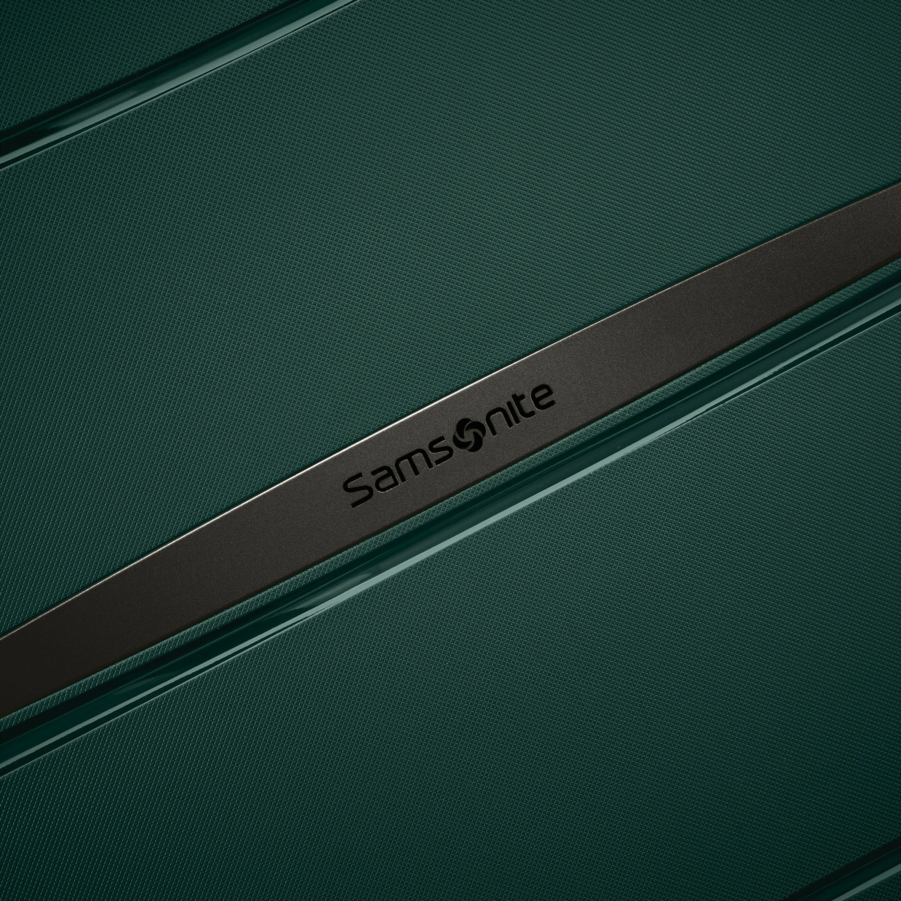 Samsonite Outline Pro Large Expandable Spinner Luggage