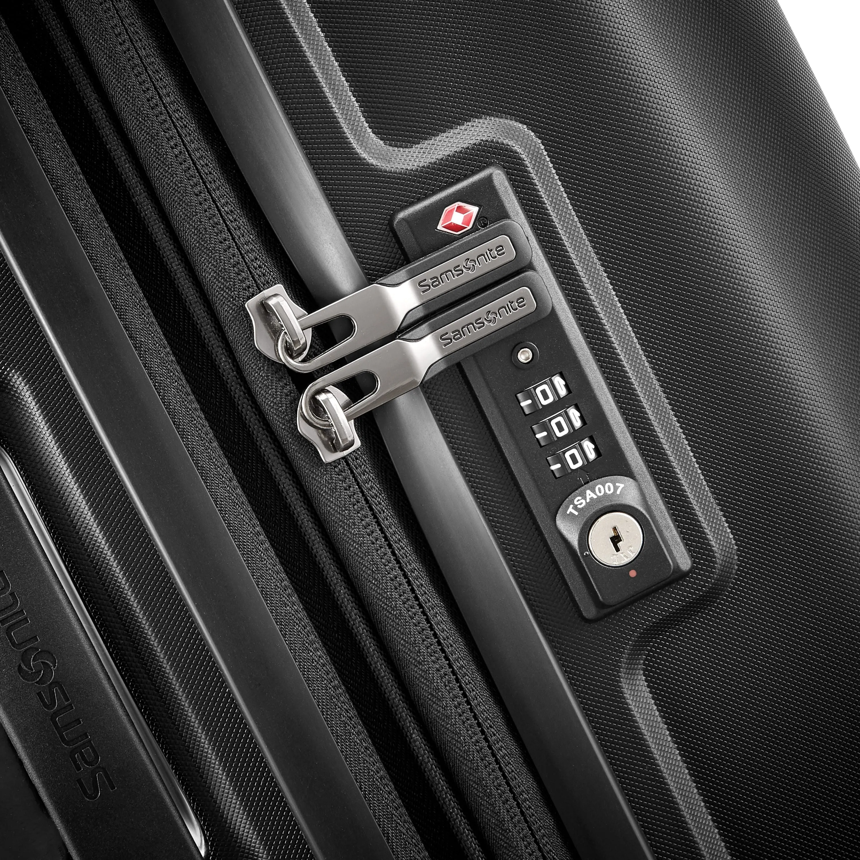 Samsonite Outline Pro Medium Expandable Spinner Luggage