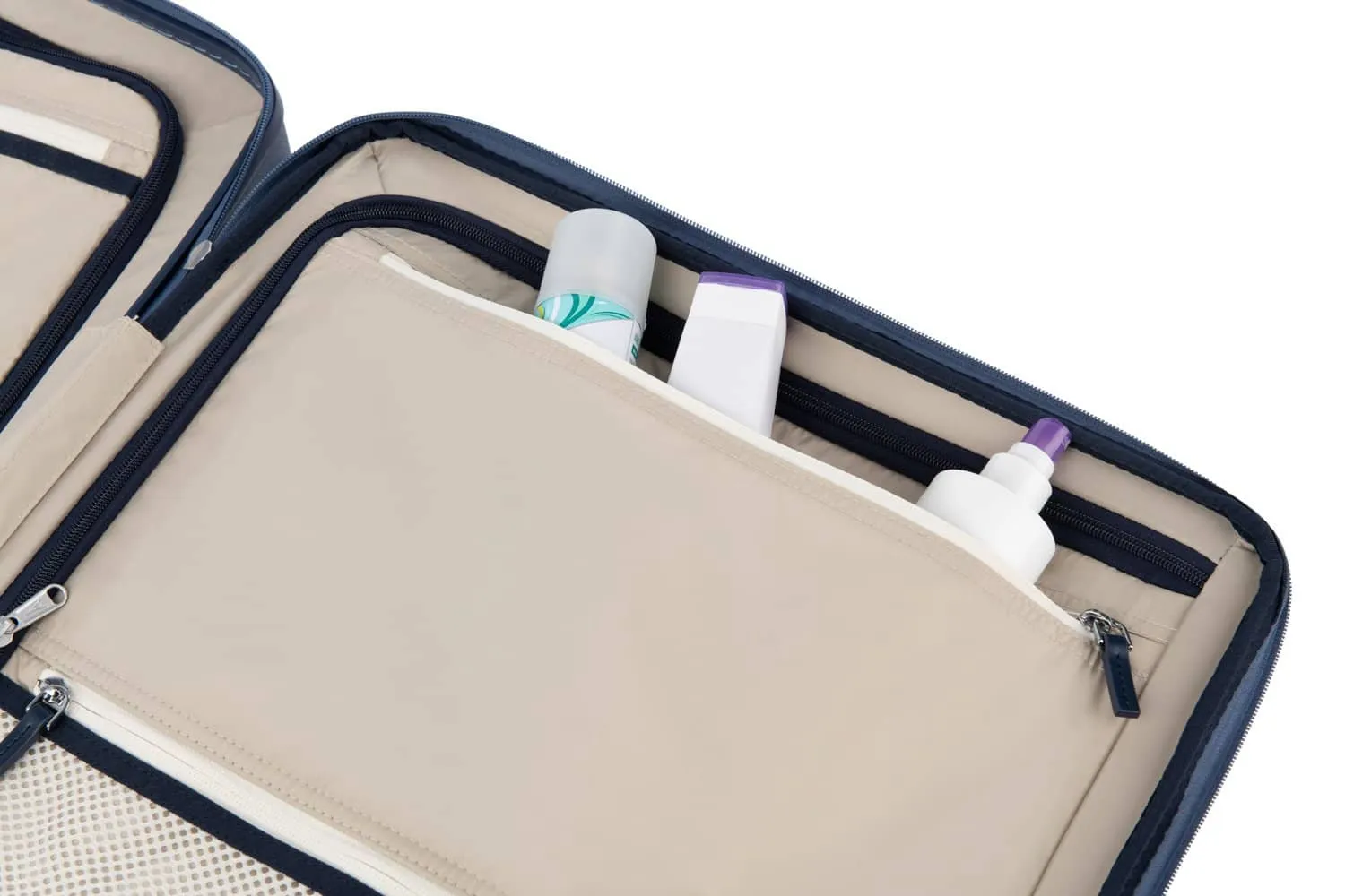 Travelpro Platinum® Elite Medium Check-In Expandable Hardside Spinner Luggage